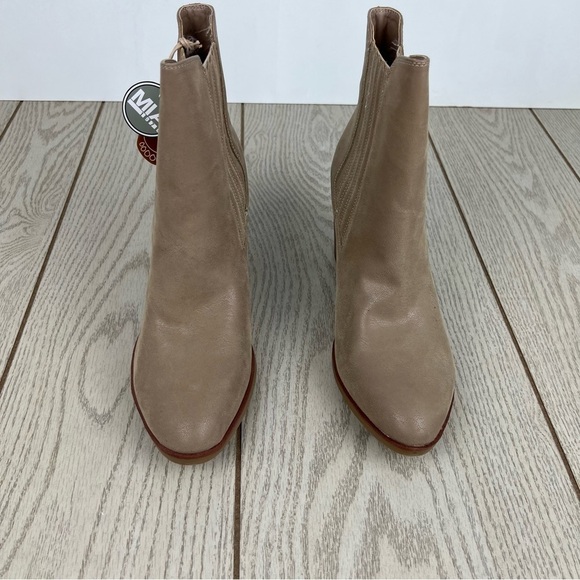 Mia Santos Western Style Ankle Booties 10M Stone (tan) $100 Brussels Polyurethan - Picture 3 of 8